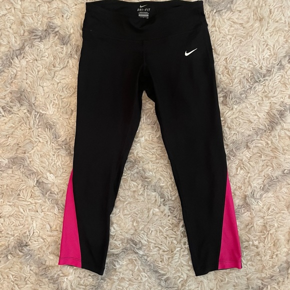 Nike leggings! - Picture 2 of 2